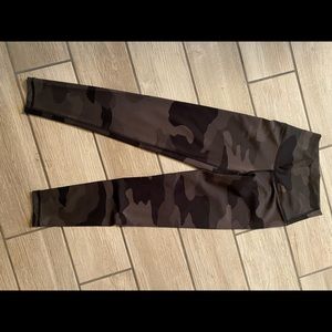 Aerie camo leggings